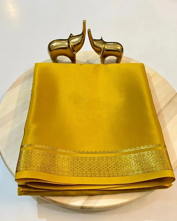 Yellow_Pure_Viscose_Silk,_It_Is_Very_Soft_And_Comfortable_To_Wear_Any_Weather