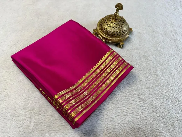 Maroon_Pure_Viscose_Silk,_It_Is_Very_Soft_And_Comfortable_To_Wear_Any_Weather