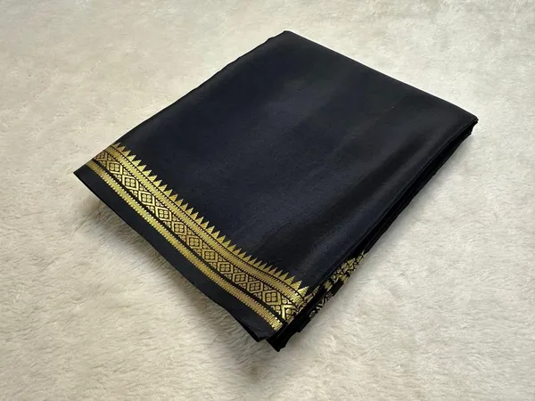 Black_Pure_Viscose_Silk,_It_Is_Very_Soft_And_Comfortable_To_Wear_Any_Weather