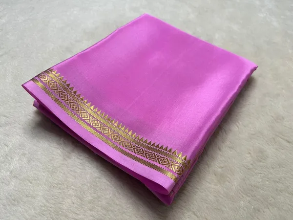 Lavander_Pure_Viscose_Silk_Saree,_It_Is_Very_Soft_And_Comfortable_To_Wear_Any_Weather