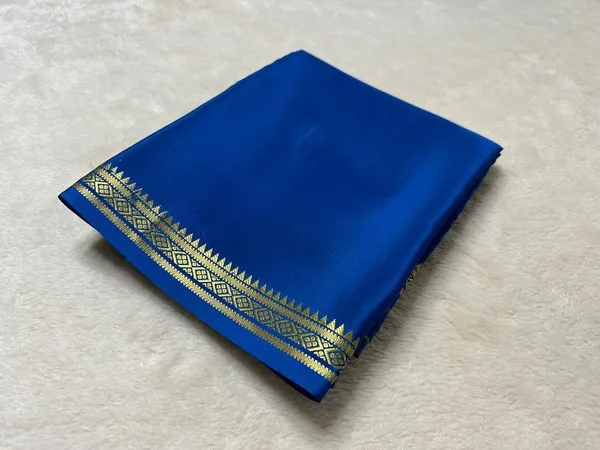 Royal_Blue_Pure_Viscose_Silk,_It_Is_Very_Soft_And_Comfortable_To_Wear_Any_Weather