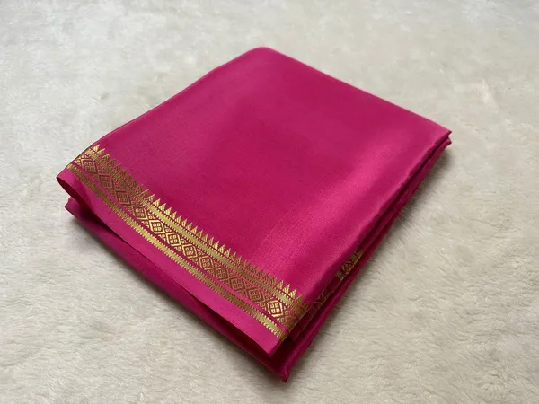 Pink_Pure_Viscose_Silk,_It_Is_Very_Soft_And_Comfortable_To_Wear_Any_Weather