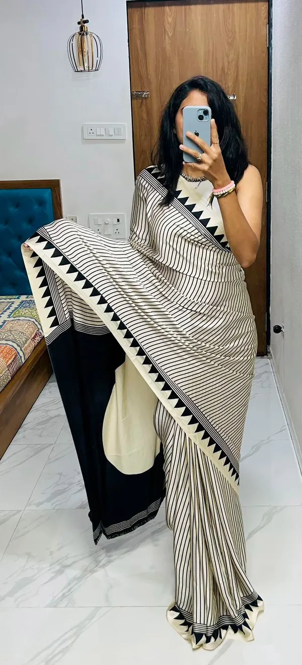 White_And_Black_Semi_Gajji_Bandhej_Printed_Sarees
