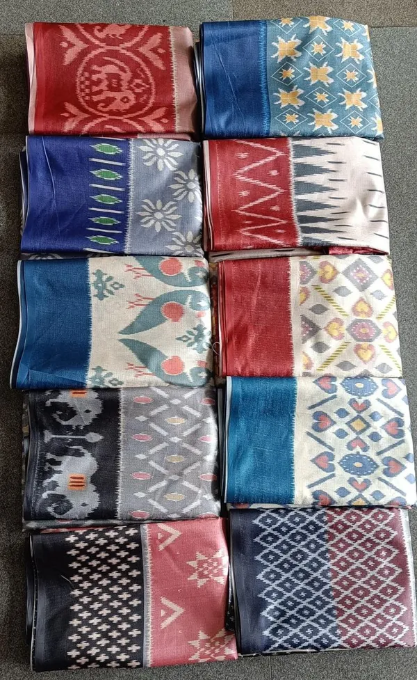 Grey_And_Black_White_Khadi_Cotton_With_Hand_Block_Batik_Prints