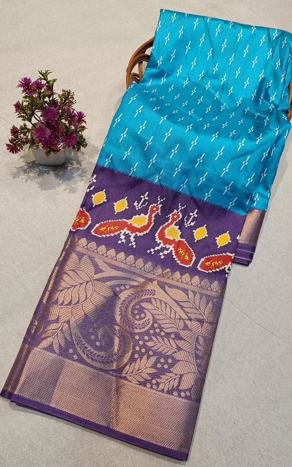 Multicolor_Dola_Silk_Pochampally_Ikkat_Saree_With_Unstitched_Blouse_Piece_For_Women