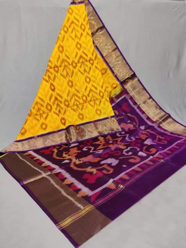 Multicolor_Twill_Ikkat_Designer_And_Dolla_Silk_Sarees