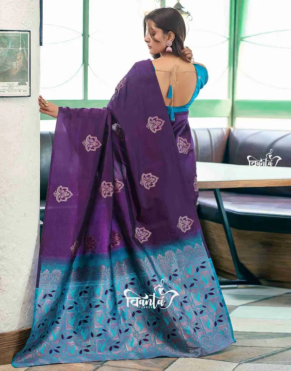 Woven_Kanjivaram_Jacquard_Banarasi_Saree