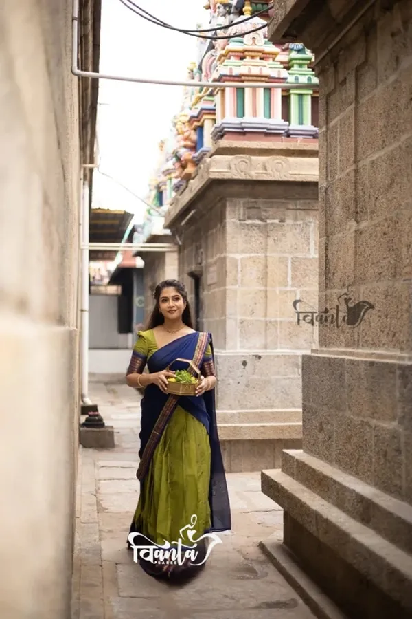 Kanjivaram_Silk_Zari_Half_Saree_Lehenga_With_Blouse_Along_With_Banarsi_Silk_Dupatta