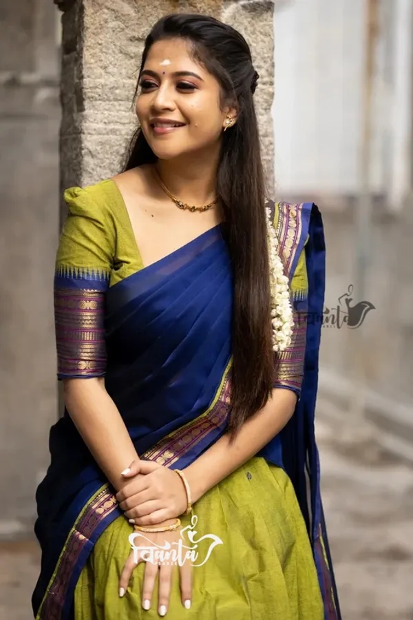 Kanjivaram_Silk_Zari_Half_Saree_Lehenga_With_Blouse_Along_With_Banarsi_Silk_Dupatta