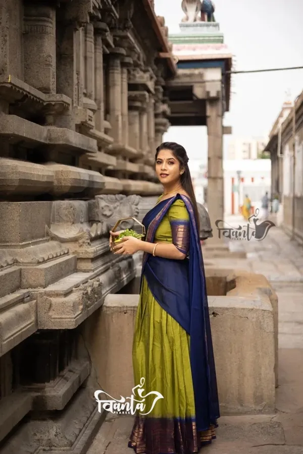 Kanjivaram_Silk_Zari_Half_Saree_Lehenga_With_Blouse_Along_With_Banarsi_Silk_Dupatta