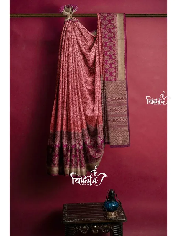 Pink_Woven_Kanjivaram_Banarasi_Jacquard_Sari