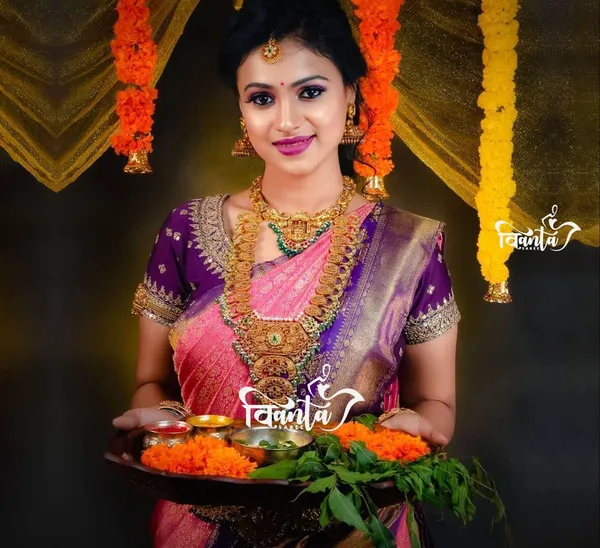 Pink_Woven_Kanjivaram_Banarasi_Jacquard_Sari