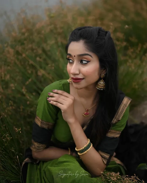 Kanjivaram_Silk_Zari_Half_Saree_Lehenga_With_Blouse_Along_With_Banarsi_Silk_Dupatta