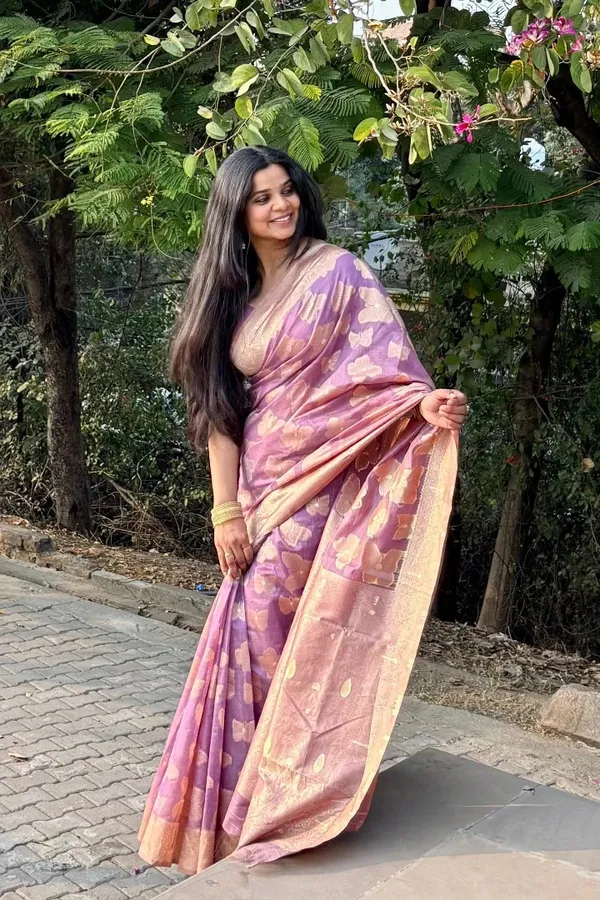 Premium_Banarasi_Silk_Chanderi_Saree