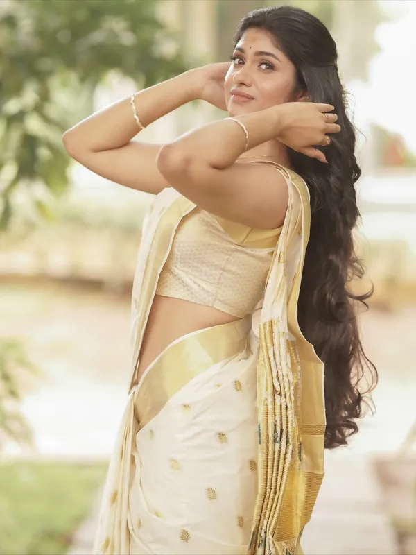 Pearl_White_Maheshwari_Silk_Cotton_Saree