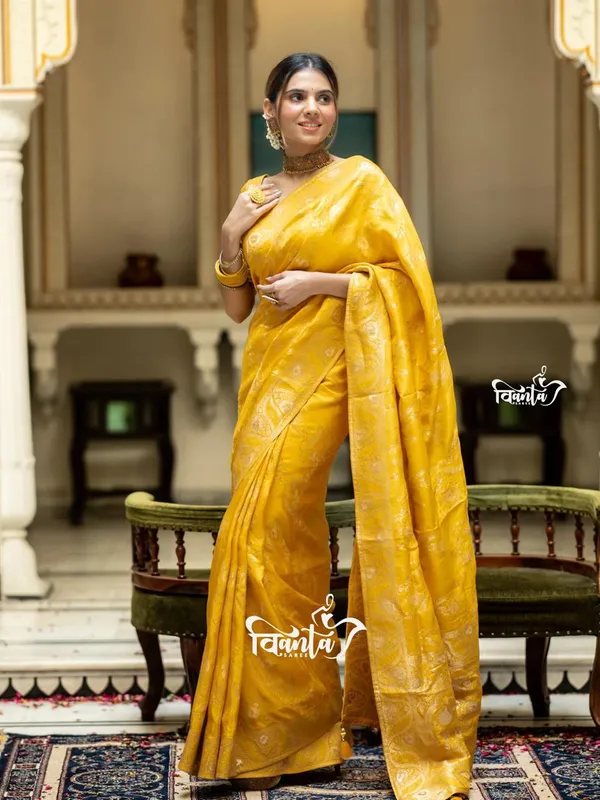 Woven_Kanjivaram_,_Banarasi_Jacquard_Saree