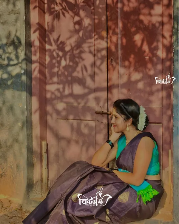 Woven_Kanjivaram_,_Banarasi_Jacquard_Saree