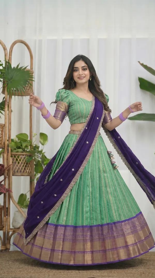 Kanjivaram_Silk_Zari_Half_Saree_stitched-Lehenga_With_Blouse_Along_With_Banarsi_Silk