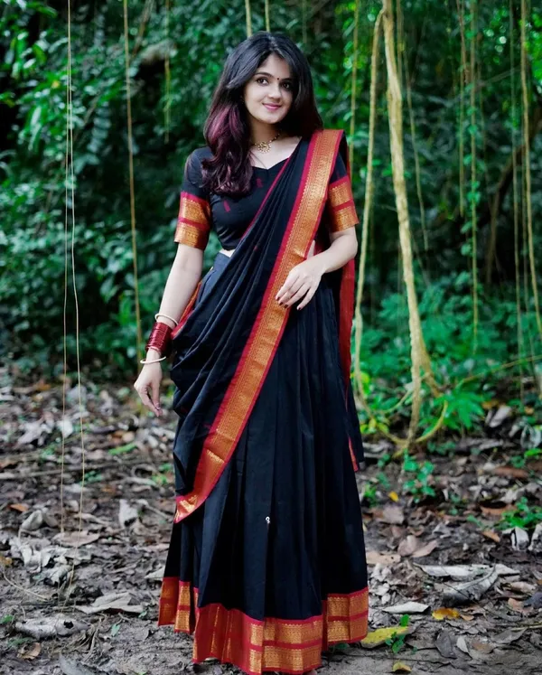 Kanjivaram_Silk_Zari_Half_Saree_Lehenga_With_Blouse_Along_With_Banarsi_Silk_Dupatta