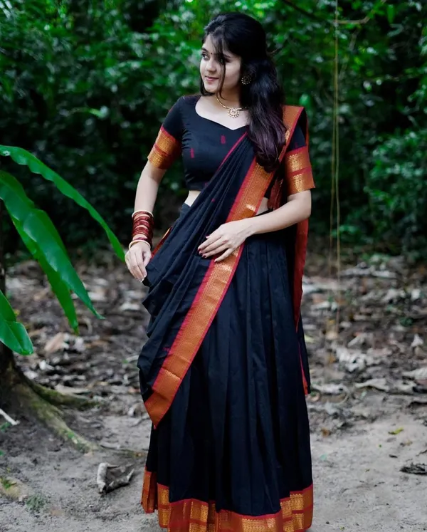 Kanjivaram_Silk_Zari_Half_Saree_Lehenga_With_Blouse_Along_With_Banarsi_Silk_Dupatta