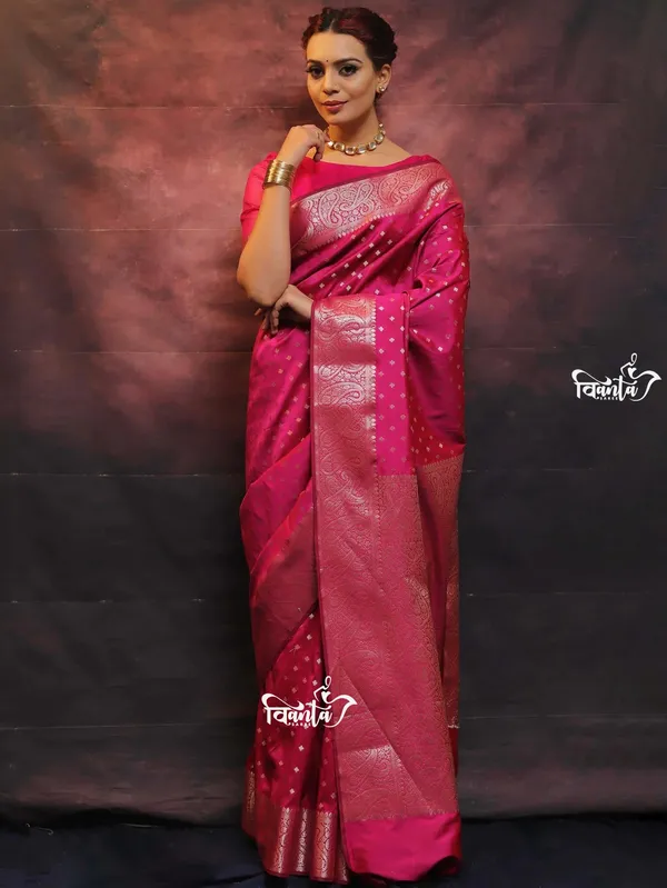 Woven_Kanjivaram_,_Banarasi_Jacquard_Saree