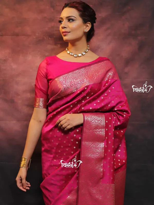 Woven_Kanjivaram_,_Banarasi_Jacquard_Saree