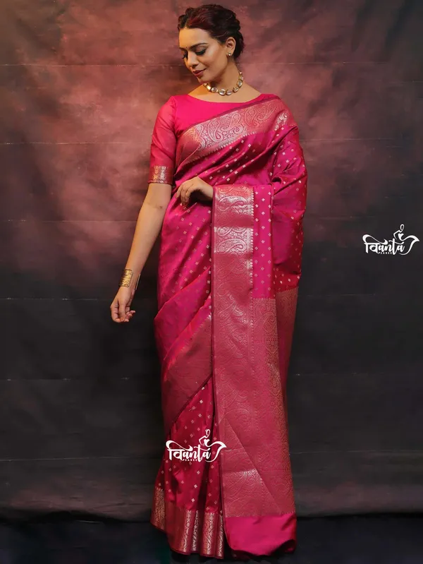 Woven_Kanjivaram_,_Banarasi_Jacquard_Saree