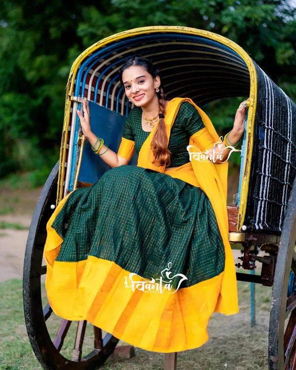 Kanjivaram_Silk_Zari_Half_Saree_Lehenga_With_Blouse_Along_With_Banarsi_Silk_Dupatta