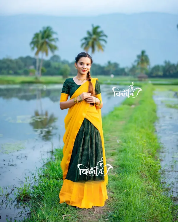 Kanjivaram_Silk_Zari_Half_Saree_Lehenga_With_Blouse_Along_With_Banarsi_Silk_Dupatta