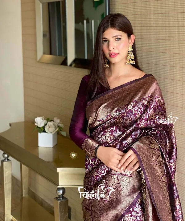 Purple_Woven_Kanjivaram_Banarasi_Jacquard_Sari