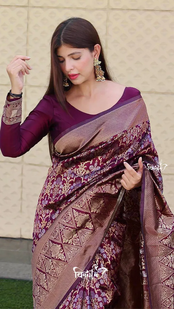 Purple_Woven_Kanjivaram_Banarasi_Jacquard_Sari