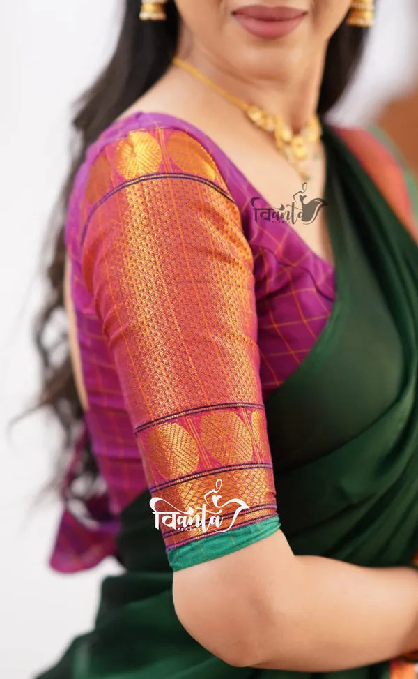 Magenta_shade_and_Green_tone_Cotton_Halfsaree