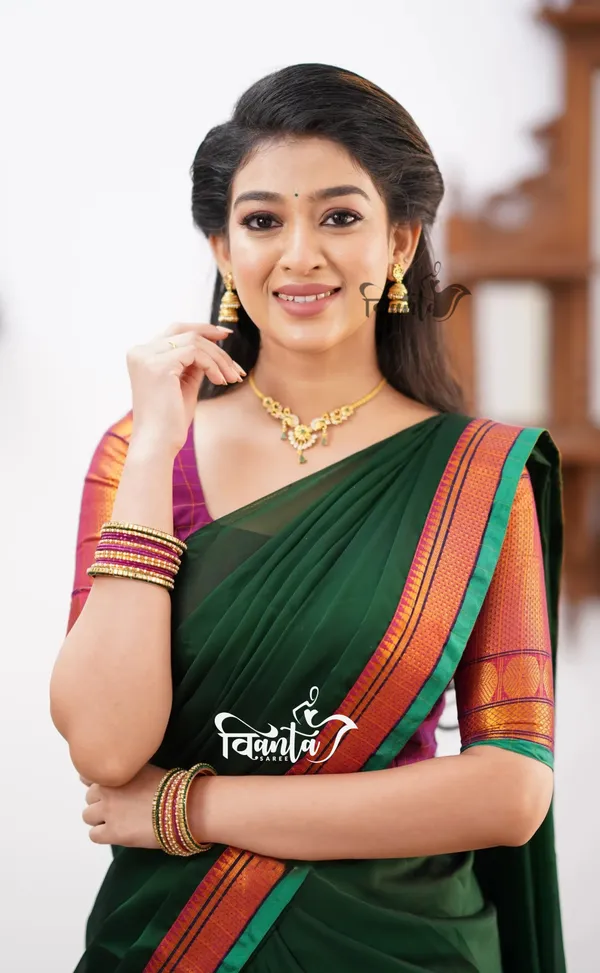 Magenta_shade_and_Green_tone_Cotton_Halfsaree