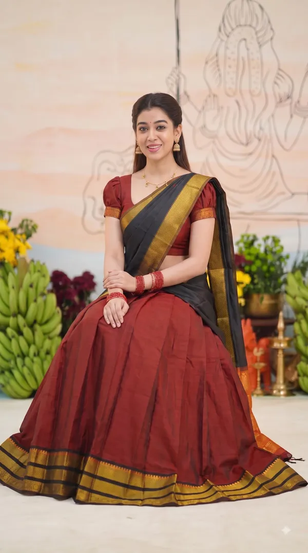 Traditional_Cherry_Red_Half_Saree_with_Black_Dhavani
