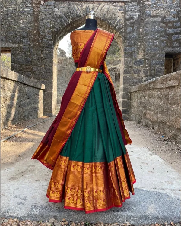 Kanjivaram_Silk_Zari_Half_Saree_stitched-Lehenga_With_Blouse_Along_With_Banarsi_Silk