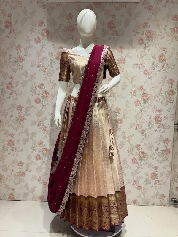 Kanjivaram_Silk_Zari_Half_Saree_stitched-Lehenga_With_Blouse_Along_With_Banarsi_Silk