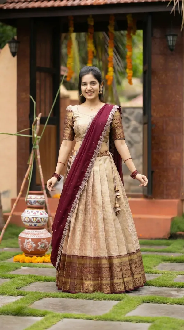 Kanjivaram_Silk_Zari_Half_Saree_stitched-Lehenga_With_Blouse_Along_With_Banarsi_Silk