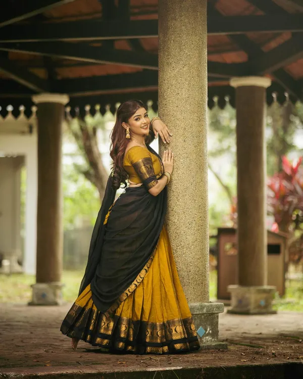 Padmaja_Cotton_Halfsaree_-_Gold_and_Reddish_black