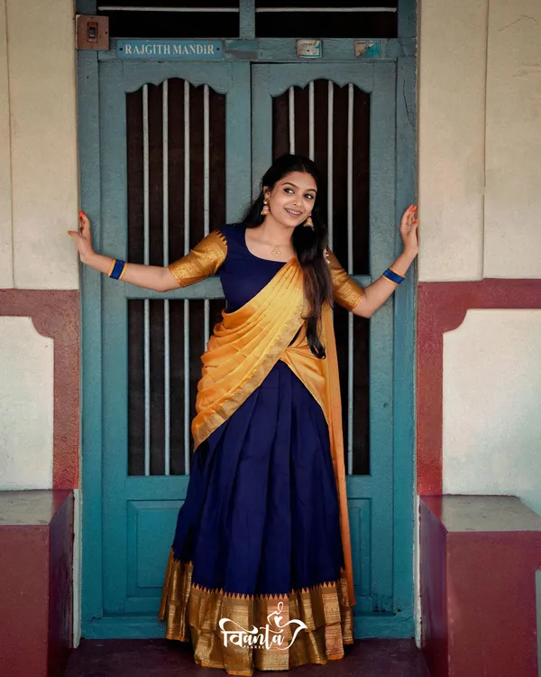Kanjivaram_Silk_Zari_Half_Saree_Lehenga_With_Blouse_Along_With_Banarsi_Silk_Dupatta