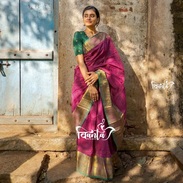Maharani_Banarasi_Silk_Wedding_&_Party_Wear_Saree_&_Unstiched_Blouse_For_Women