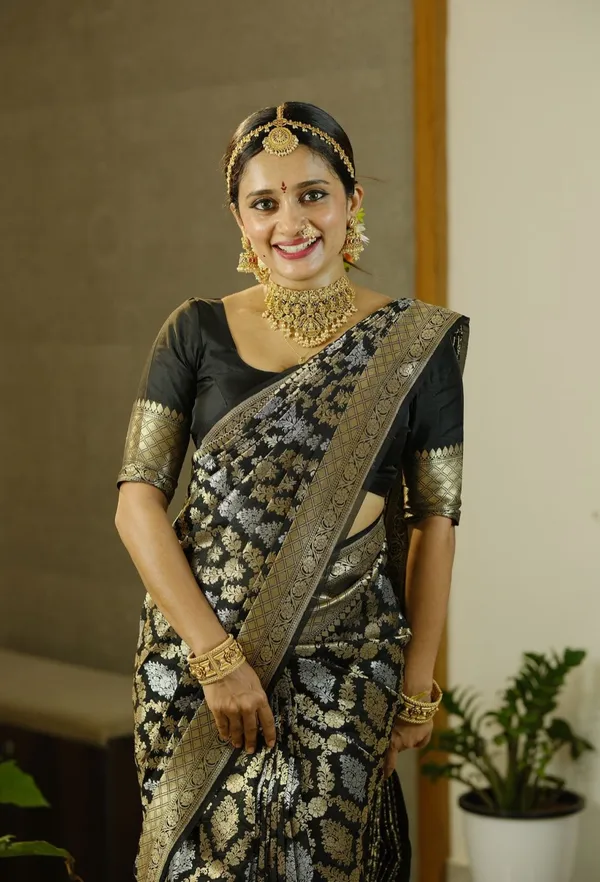 Banarasi_Soft_AMBANIBLACK_SAREE