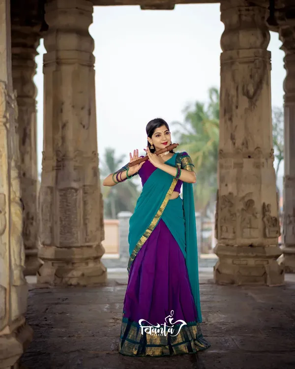 Kanjivaram_Silk_Zari_Half_Saree_Lehenga_With_Blouse_Along_With_Banarsi_Silk_Dupatta