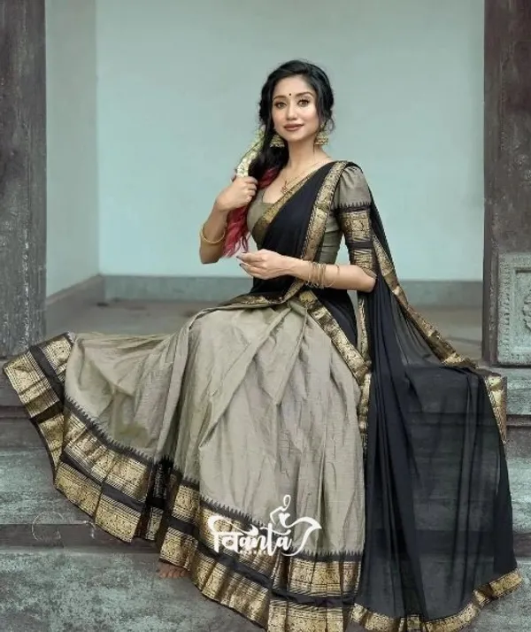 Kanjivaram_Silk_Zari_Half_Saree_Lehenga_With_Blouse_Along_With_Banarsi_Silk_Dupatta