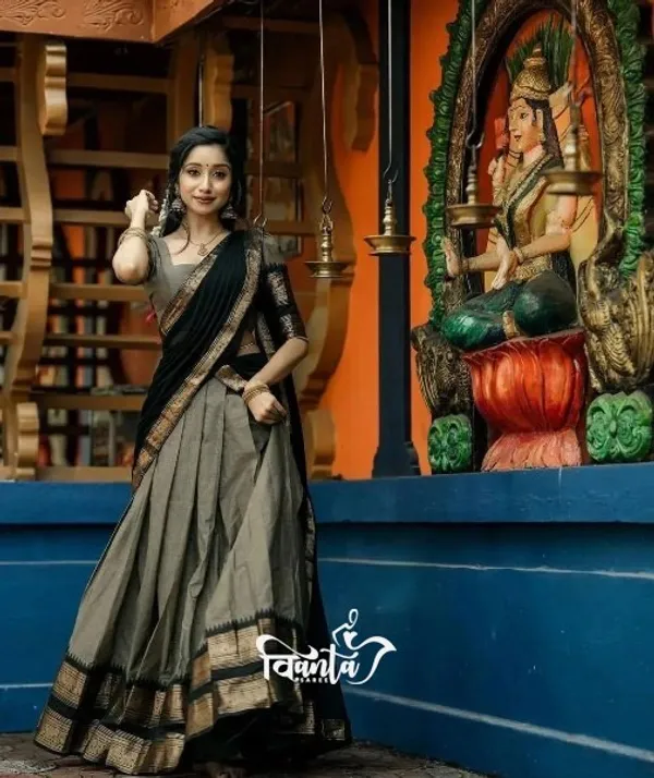 Kanjivaram_Silk_Zari_Half_Saree_Lehenga_With_Blouse_Along_With_Banarsi_Silk_Dupatta