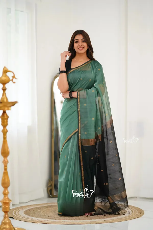Rama_Maheswari_Silk_Wedding_&_Party_Wear_Saree_&_Unstiched_Blouse_For_Women