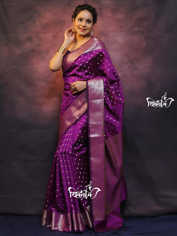 Woven_Kanjivaram_,_Banarasi_Jacquard_Saree