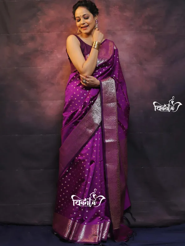 Woven_Kanjivaram_,_Banarasi_Jacquard_Saree
