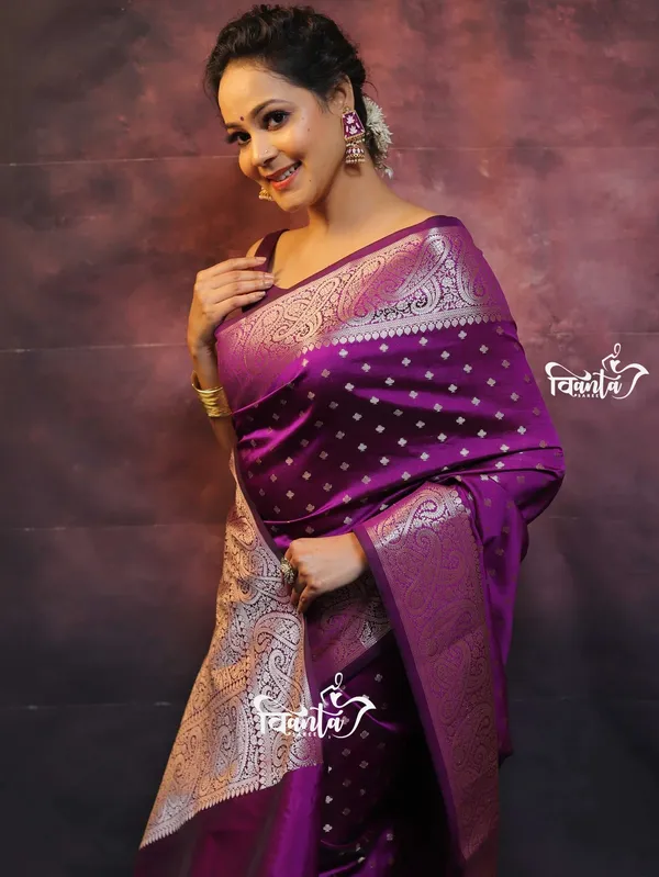 Woven_Kanjivaram_,_Banarasi_Jacquard_Saree