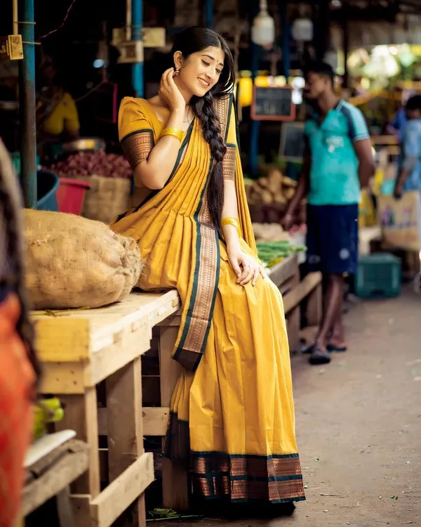 Kanjivaram_Silk_Zari_Half_Saree_Lehenga_With_Blouse_Along_With_Banarsi_Silk_Dupatta