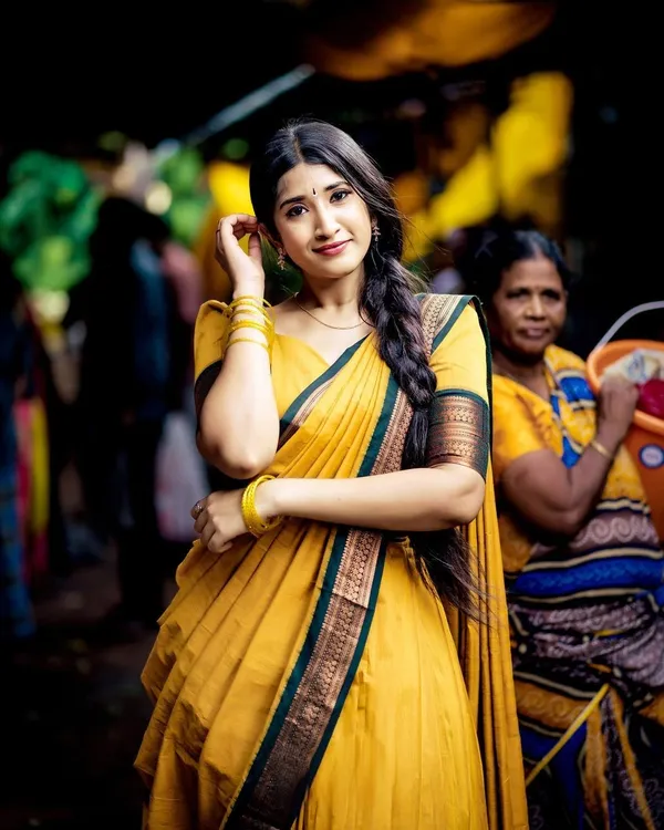 Kanjivaram_Silk_Zari_Half_Saree_Lehenga_With_Blouse_Along_With_Banarsi_Silk_Dupatta